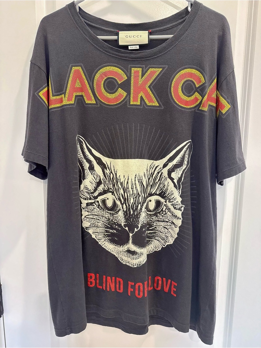 Authentic Gucci Black Cat Blind For Love Distressed T-Shirt Gray Size M Italy